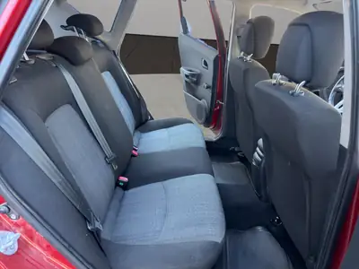 Kia Cee'd 1.4 16V — Berline fiable sans tracas, entretien à jour — Miniature 18