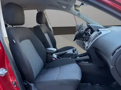 Kia Cee'd 1.4 16V — Berline fiable sans tracas, entretien à jour — Miniature 17
