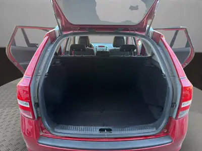 Kia Cee'd 1.4 16V — Berline fiable sans tracas, entretien à jour — Miniature 19