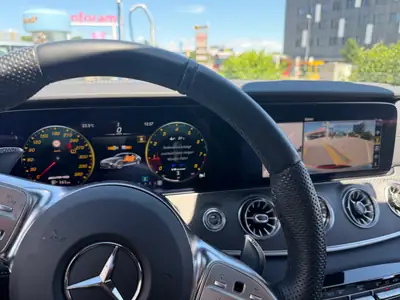 Mercedes-AMG GT 63 S 4MATIC+ — Hypersportive 639 ch, très peu kilométrée — détail