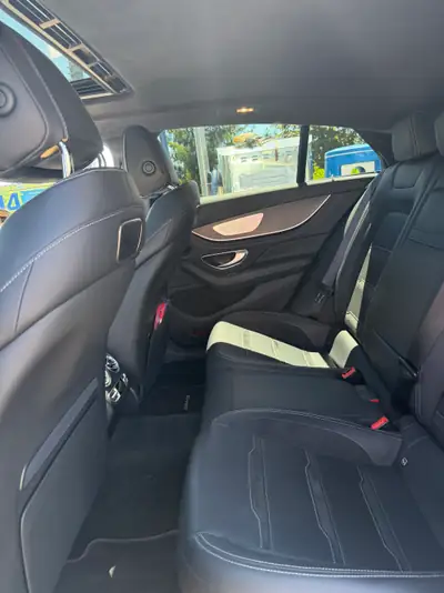 Mercedes-AMG GT 63 S 4MATIC+ — Hypersportive 639 ch, très peu kilométrée — Miniature 8