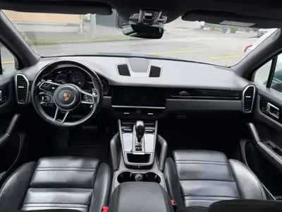 Porsche Cayenne 3.0 V6 — SUV premium 340 ch, garantie Porsche Approved, faible kilométrage — détail