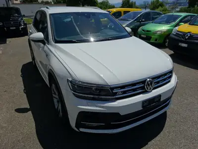 VW Tiguan 2.0 TDI SCR Highline 4Motion — SUV diesel performant, sans sinistre — interni