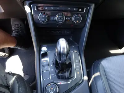 VW Tiguan 2.0 TDI SCR Highline 4Motion — SUV diesel performant, sans sinistre — Miniatura 11