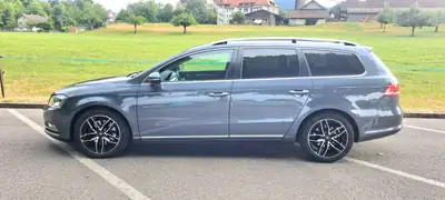 VW Passat 2.0 TSI Comfortline — Break performant, 211 ch, DSG et équipements premium — vista posteriore