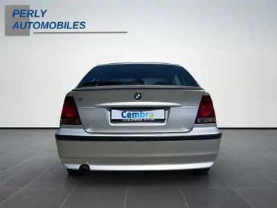 BMW 316 ti Compact — Citadine compacte sportive, 80000 km seulement — tableau de bord