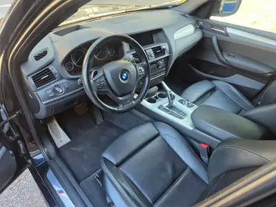 BMW X3 35i xDrive — SUV premium 2011, moteur neuf et équipements M Sport — tableau de bord