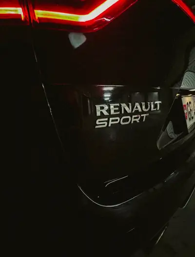 Renault Mégane IV Grandtour 1.6 Turbo GT — Break sportif 205 ch, sans sinistre — Innenraum