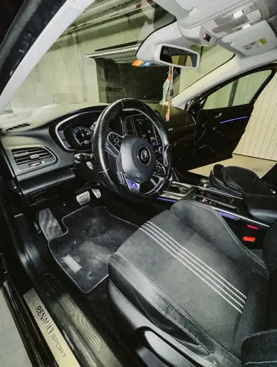 Renault Mégane IV Grandtour 1.6 Turbo GT — Break sportif 205 ch, sans sinistre — Miniatur 14