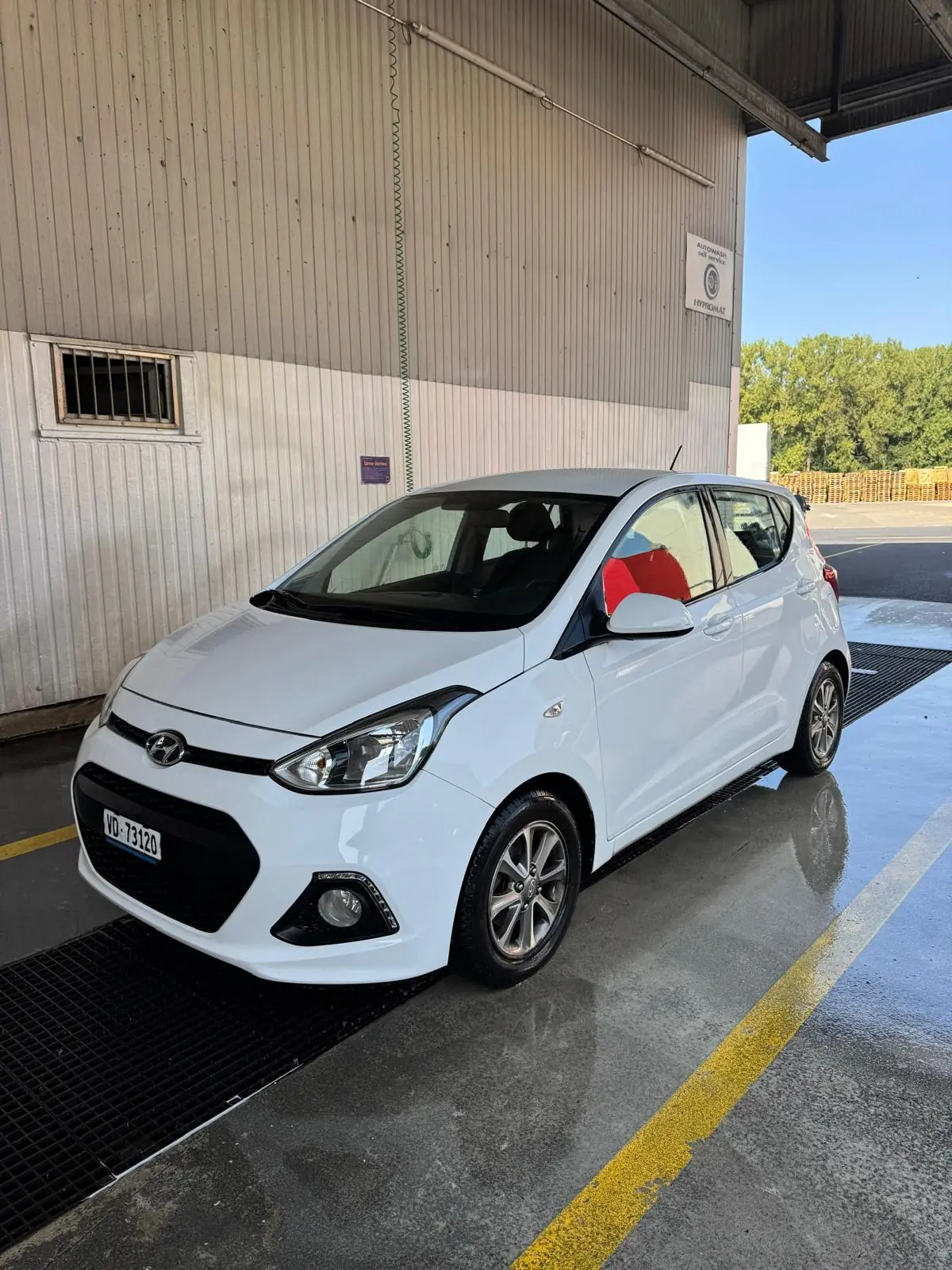 Hyundai i10 2016 occasion Lausanne — 3
