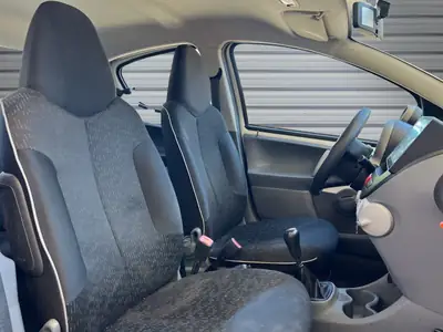 Peugeot 107 1.0 Trendy — Citadine fiable, faible consommation, disponible immédiatement — Miniature 11