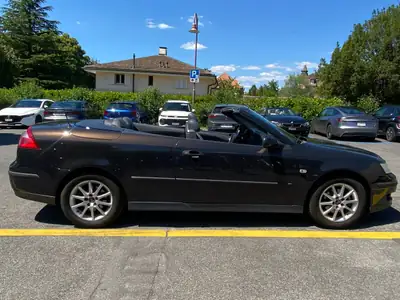 SAAB 9-3 Cabriolet 2.0T — Élégance suédoise, décapotable authentique — Miniature 9