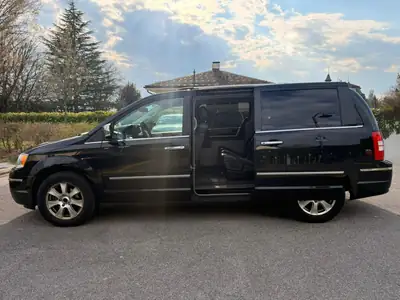Chrysler Grand Voyager 3.8 Limited — Monospace 7 places, cuir chauffant, expertisée — arrière
