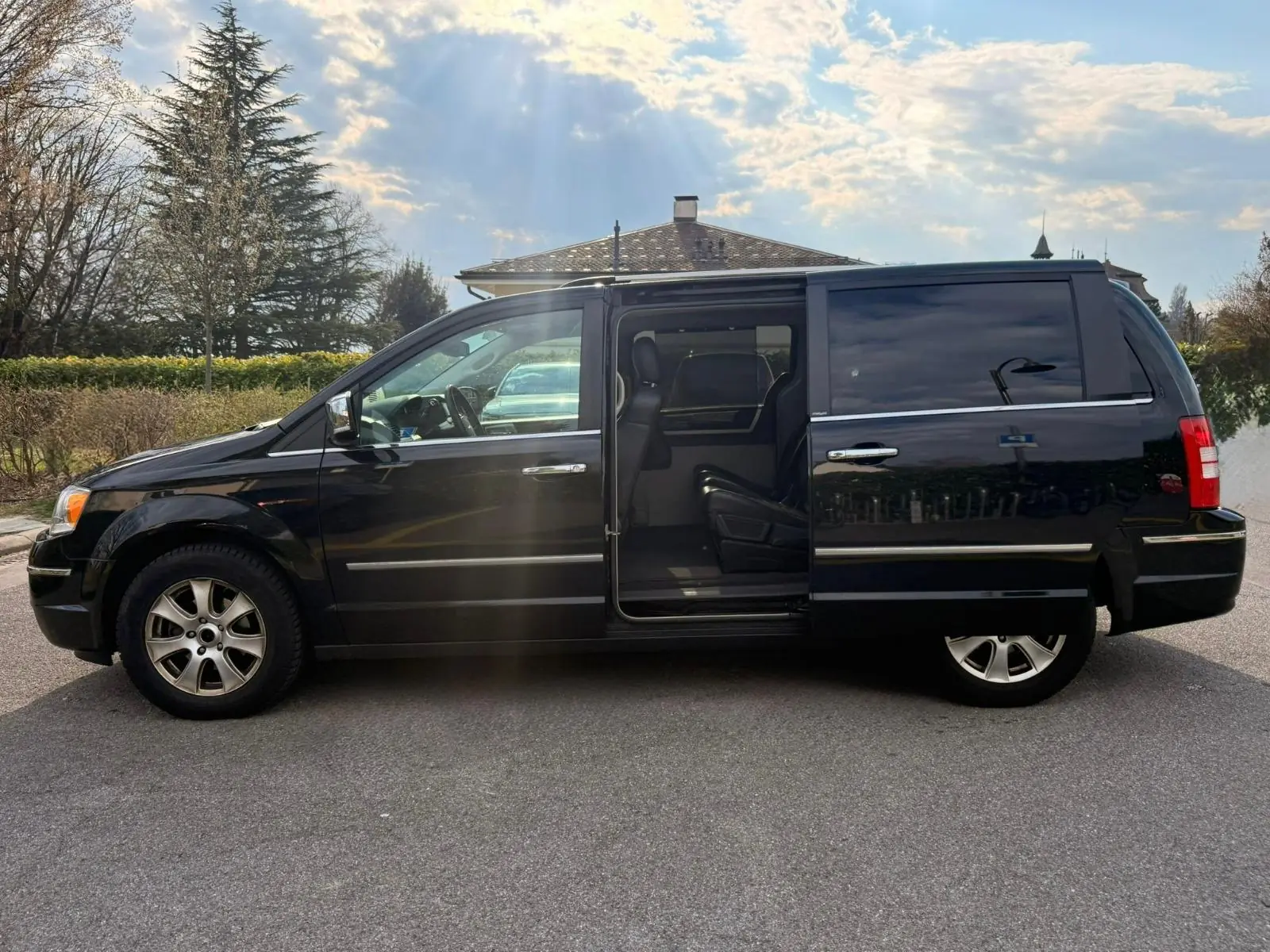 Chrysler Grand Voyager 2009 occasion Saint-Sulpice — 3