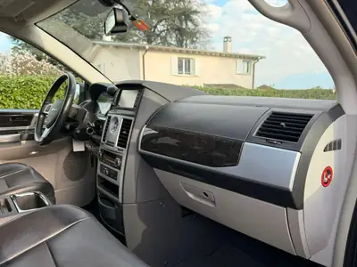 Chrysler Grand Voyager 3.8 Limited — Monospace 7 places, cuir chauffant, expertisée — Miniature 14