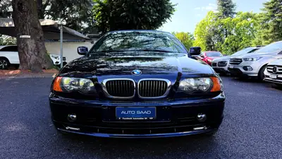 BMW 320Ci Cabriolet — Roadster élégant 2001, 170 ch et toit ouvert — Außenansicht
