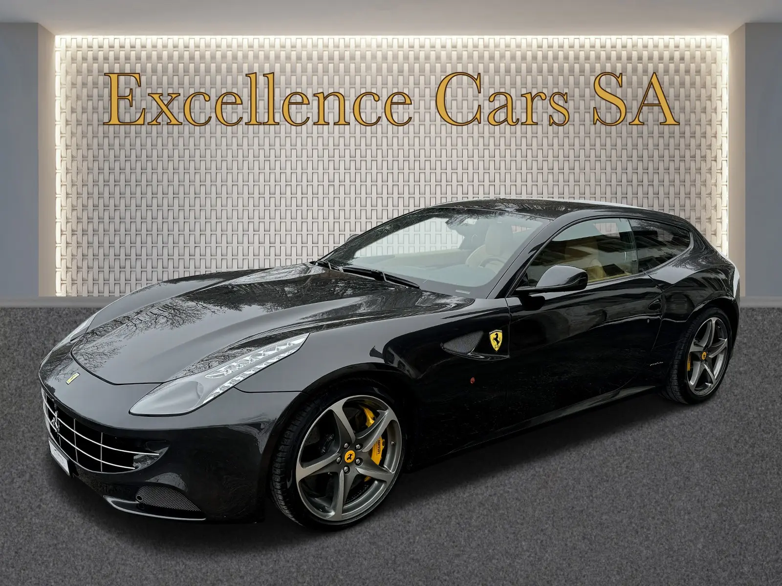 Ferrari FF 2012 — Grand Tourisme 660 ch, historique Ferrari complet