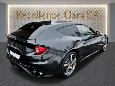 Ferrari FF 2012 — Grand Tourisme 660 ch, historique Ferrari complet — détail