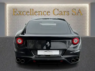 Ferrari FF 2012 — Grand Tourisme 660 ch, historique Ferrari complet — Miniature 7