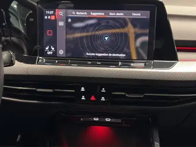 VW Golf 1.5 eTSI mHEV ACT R-Line — Hybride léger performant, 15'800 km — Detail