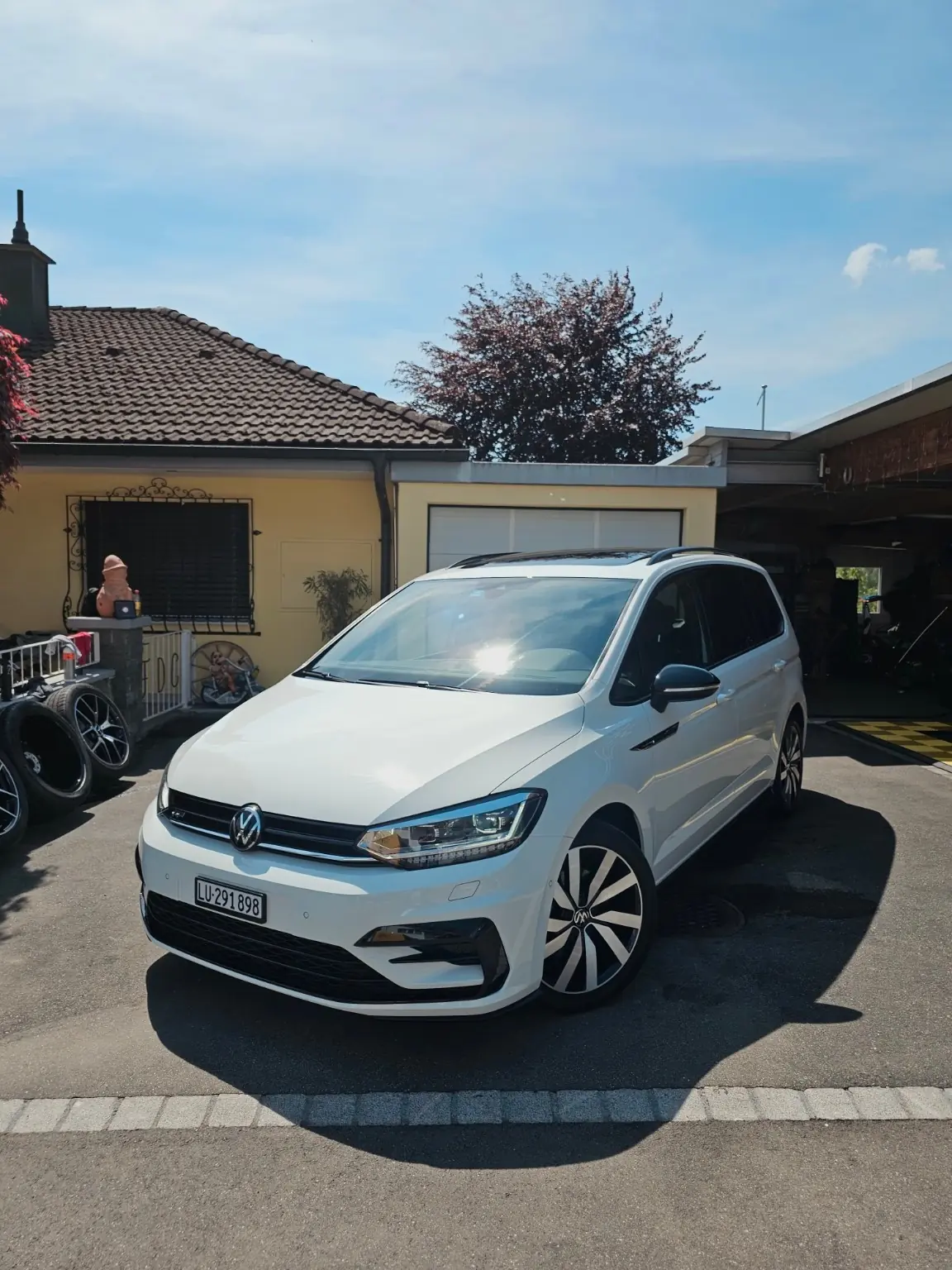 VW Touran R Line 2.0 TDI — Monospace familial robuste, 67 000 km seulement