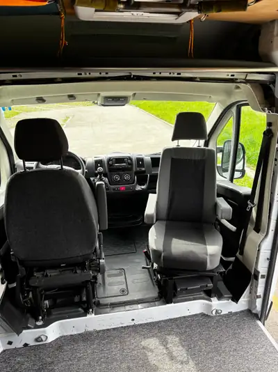 Opel Movano 2.2 TD 140 — Utilitaire compact fiable, 62'000 km seulement — detail