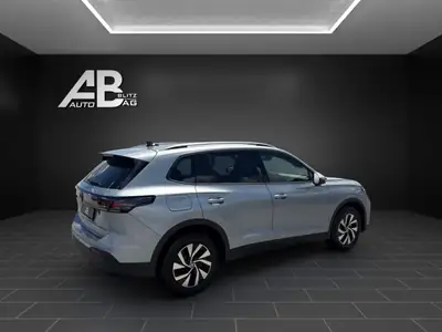 VW Tiguan 1.5 TSI evo2 mHEV — Hybride essence, neuf et immédiatement disponible — tableau de bord