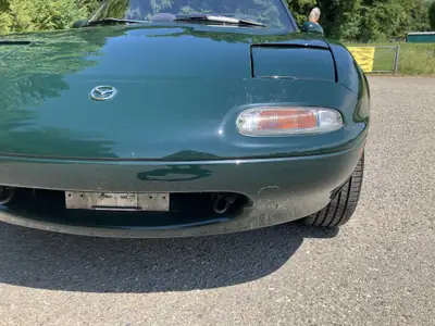 Mazda MX-5 1.6i-16V 1997 — Roadster cabriolet mythique, moteur atmosphérique — détail