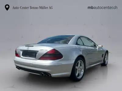 Mercedes-Benz SL 55 AMG — Cabriolet V8 légendaire, 500 ch de pure performance — tableau de bord