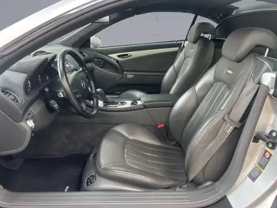 Mercedes-Benz SL 55 AMG — Cabriolet V8 légendaire, 500 ch de pure performance — Miniature 9