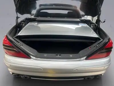 Mercedes-Benz SL 55 AMG — Cabriolet V8 légendaire, 500 ch de pure performance — Miniature 19