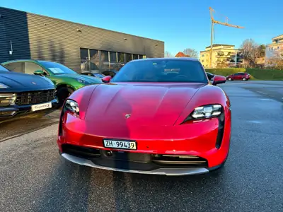 Porsche Taycan 4S Cross Turismo — SUV électrique performant, 58'000 km seulement — arrière