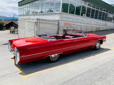Cadillac DeVille 7.0 V8 Cabriolet — Légende américaine 345 ch, statut de véhicule ancien — interni
