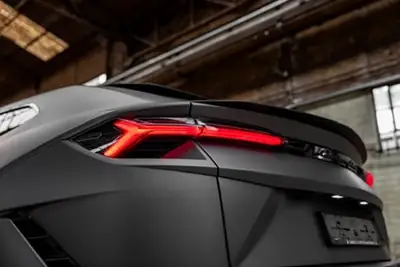 Lamborghini Urus S E-Gear — Le super SUV 666 ch avec attelage et roues 23" diamond — Miniature 8