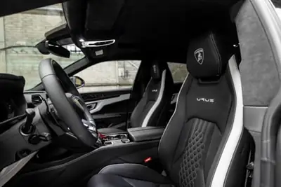 Lamborghini Urus S E-Gear — Le super SUV 666 ch avec attelage et roues 23" diamond — Miniature 9