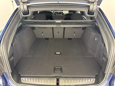 BMW 530i xDrive 48V Touring M Sport — Break de luxe hybride léger, 78 900 km — Miniature 8