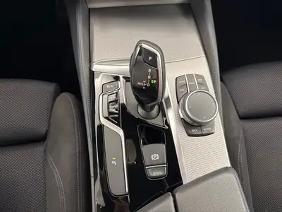 BMW 530i xDrive 48V Touring M Sport — Break de luxe hybride léger, 78 900 km — Miniature 14