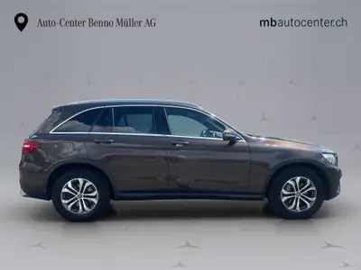 Mercedes-Benz GLC 250 d 4MATIC — SUV diesel premium, 120'000 km, élégance brune — détail