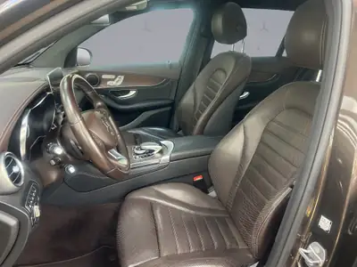 Mercedes-Benz GLC 250 d 4MATIC — SUV diesel premium, 120'000 km, élégance brune — Miniature 9