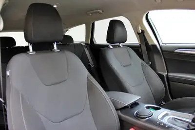 Ford Mondeo Break 2.0 TDCi Titanium — Monospace familial spacieux, entretien récent — Miniature 13