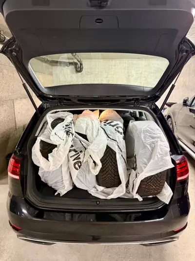 VW Golf Estate 1.5 TSI EVO 150 ch — Break polyvalent, équipé et sans sinistre — Miniatura 9