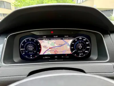 VW Golf Estate 1.5 TSI EVO 150 ch — Break polyvalent, équipé et sans sinistre — Miniatura 7