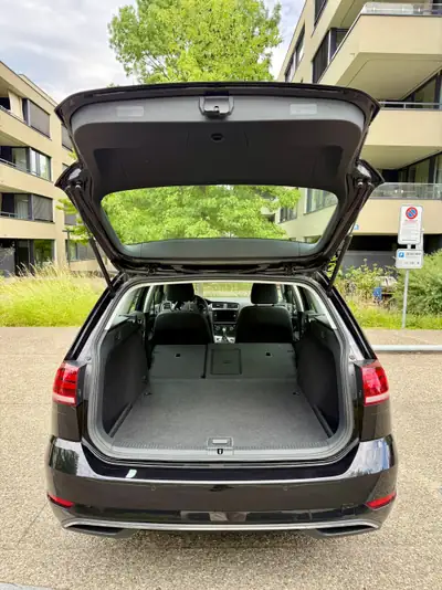 VW Golf Estate 1.5 TSI EVO 150 ch — Break polyvalent, équipé et sans sinistre — Miniatura 13