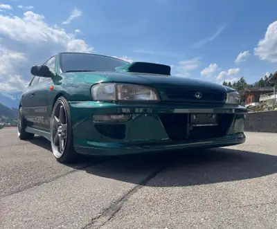 Subaru Impreza 2.0 Turbo GT 1997 — Berline sportive de légende, 211 ch turbo et suspensions ajustables — detail