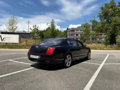 Bentley Continental Flying Spur W12 Bi-Turbos — Berline de prestige 560 ch, kilométrage maîtrisé — interior