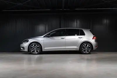 VW Golf 1.5 TSI Comfortline — Compacte dynamique, sans accident, équipée de série — arrière