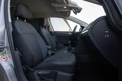 VW Golf 1.5 TSI Comfortline — Compacte dynamique, sans accident, équipée de série — Miniature 11