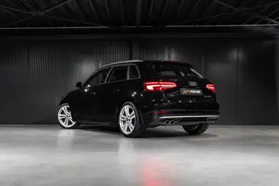 Audi A3 Sportback 35 TFSI S-tronic — Sportivité et technologie premium sans compromis — côté