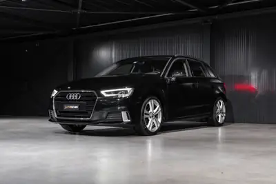 Audi A3 Sportback 35 TFSI S-tronic — Sportivité et technologie premium sans compromis — tableau de bord