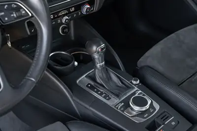 Audi A3 Sportback 35 TFSI S-tronic — Sportivité et technologie premium sans compromis — Miniature 20